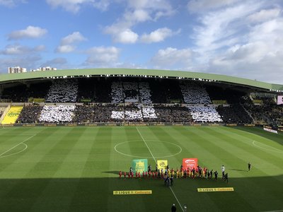 Emiliano Sala, omagiat cu un minut de aplauze înainte de startul meciului Nantes – Nimes. Tot stadionul a cântat numele argentinianului - VIDEO