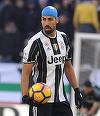Sami Khedira a fost supus unei intervenţii chirurgicale pentru o aritmie cardiacă şi va lipsi o lună