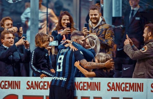 Icardi şi Wanda Nara s-au întâlnit cu conducerea clubului Inter