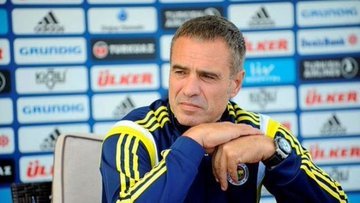 Fenerbahce anunţă că Ersun Yanal va conduce echipa şi în sezonul viitor