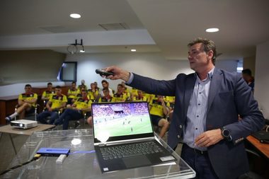 Kyros Vassaras, întâlnire cu tricolorii pe teme de arbitraj