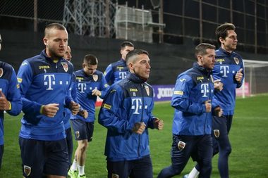 Tricolorii s-au antrenat la Cluj-Napoca înaintea meciului de marţi cu Insulele Feroe