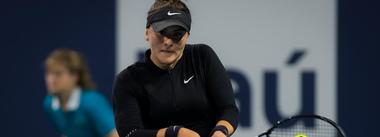 Bianca Andreescu a abandonat în setul doi cu Anett Kontaveit, din optimi, la Miami