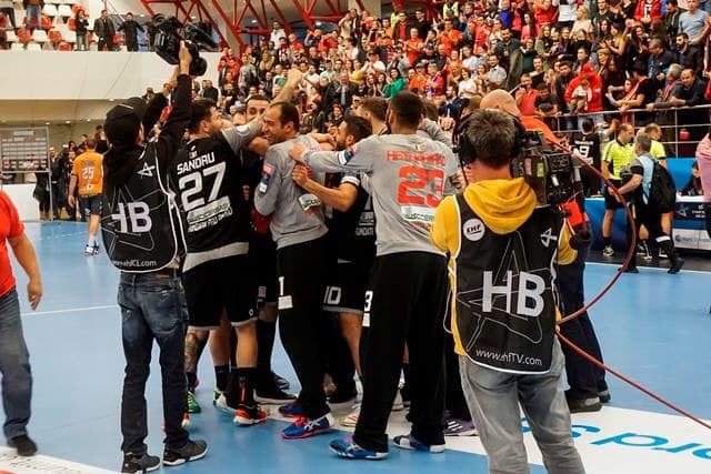 Sezonul regulat al Ligii Naţionale de handbal masculin s-a încheiat; sâmbătă încep meciurile din play-off şi play-out