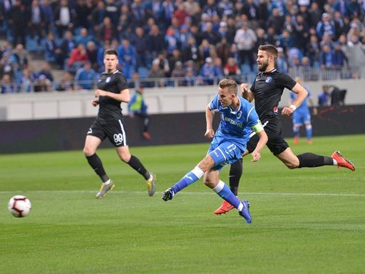Cupa României: Universitatea Craiova a fost învinsă cu 2-1 de FC Viitorul, după ce a condus cu 1-0. Constănţenii au marcat ultimul gol în minutul 89