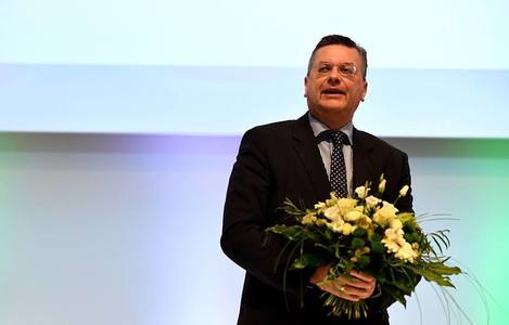 Fostul preşedinte al federaţiei germane Reinhard Grindel a demisionat din funcţiile de la FIFA şi UEFA