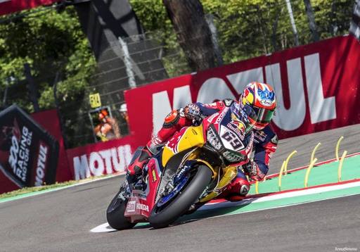 Numărul 69, purtat de Nicky Hayden, a fost retras din MotoGP