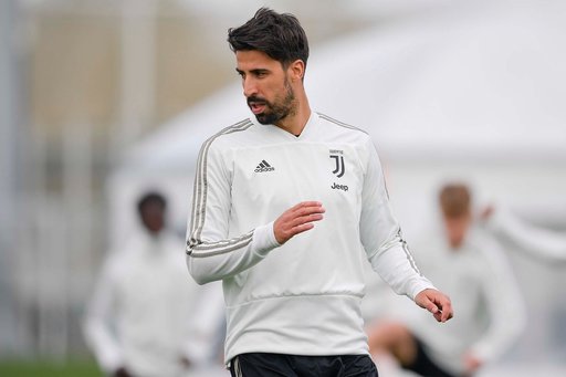 Khedira va fi operat la genunchi