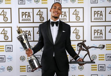 Virgil van Dijk, desemnat cel mai bun jucător al sezonului în campionatul englez