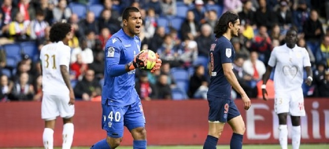 PSG, remiză cu Nice după ce Cavani a ratat un penalti în minutul 90+3