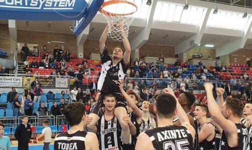 U Banca Transilvania Cluj, campioană naţională la baschet masculin juniori, după un sezon fără înfrângere