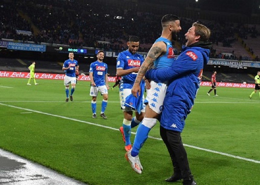 Napoli a învins cu 2-1 Cagliari, în Serie A, revenind de la 0-1. Ultimul gol al învingătorilor, marcat în minutul 90+8, din penalti