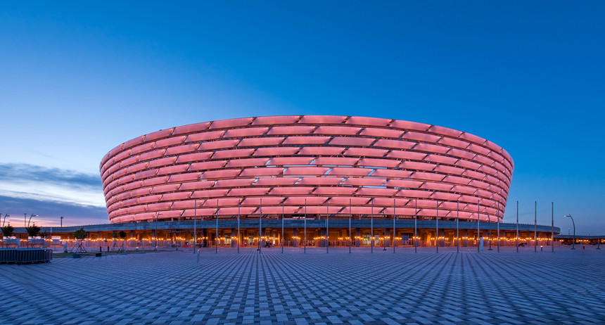 UEFA explică de ca le-a acordat puţine bilete finalistelor Ligii Europa: E greu să ajungi la Baku