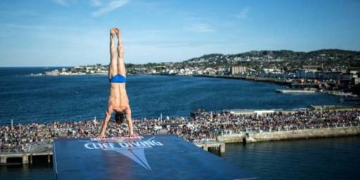 Constantin Popovici, locul 1 la etapa din Irlanda a circuitului mondial de sărituri în apă de la mare înălţime