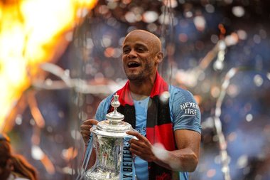 Vincent Kompany pleacă de la Manchester City după 11 ani