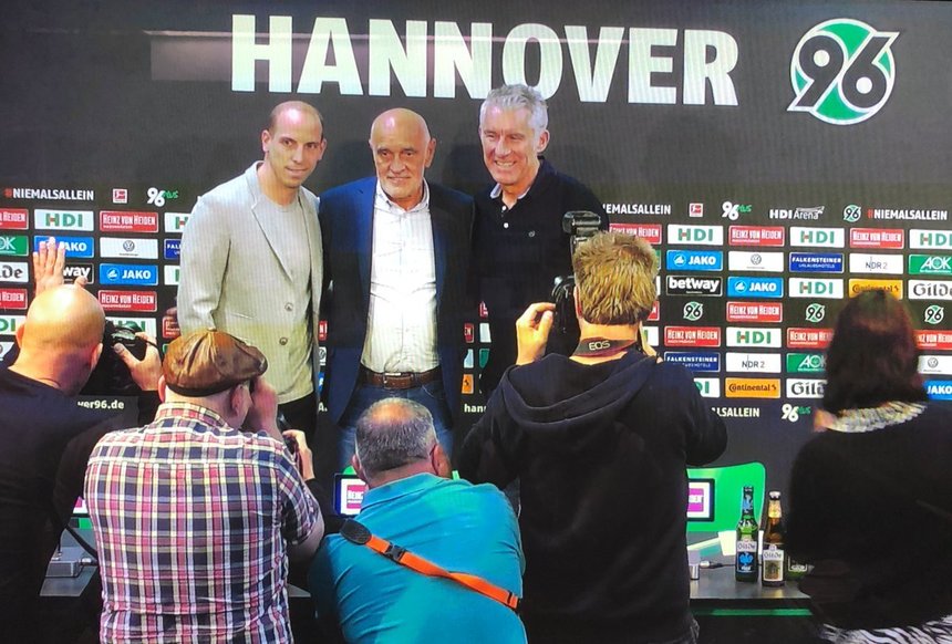 Mirko Slomka, numit antrenor la Hannover 96