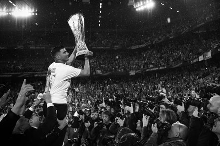 Lumea fotbalului deplânge moartea lui Jose Antonio Reyes