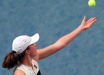 Iga Swiatek, adversara Simonei Halep în optimi la Roland Garros