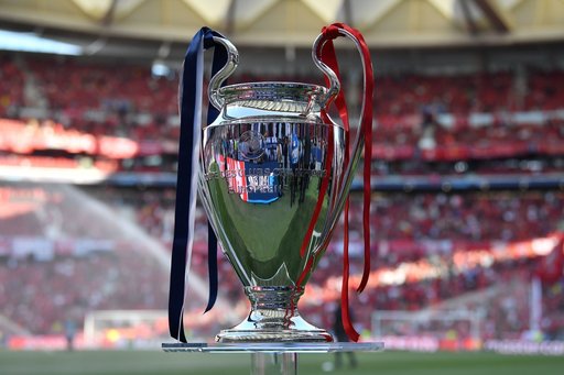 Liverpool a învins Tottenham şi a câştigat pentru a şasea oară Liga Campionilor/Căpitanul Jordan Henderson a primit trofeul de la preşedintele UEFA/Liverpool şi Chelsea vor juca Supercupa Europei la 14 august/Declaraţii după meci


