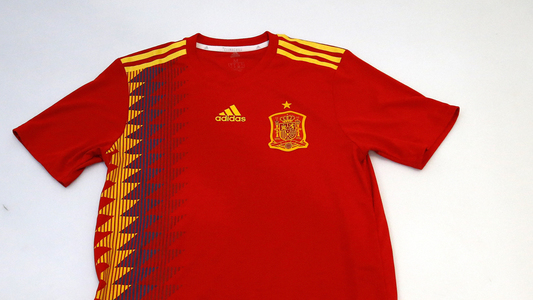 Meciurile cu Insulele Feroe şi Suedia, ultimele la care jucătorii spanioli vor purta echipament Adidas
