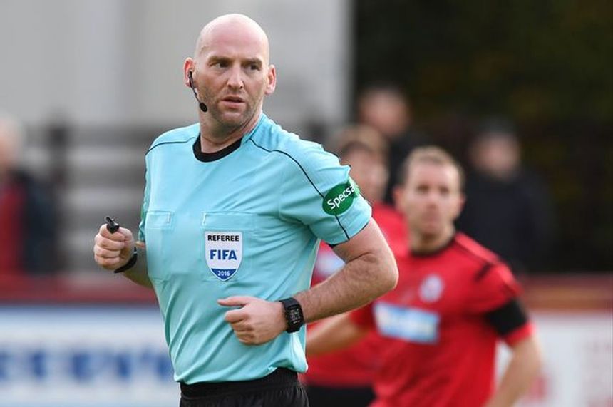 Scoţianul Bobby Madden arbitrează meciul de debut al României la CE de tineret