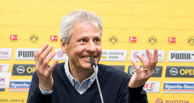Lucien Favre şi-a prelungit contractul cu Borussia Dortmund pentru încă un sezon
