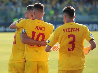 UPDATE Naţionala de tineret a României a debutat cu victorie la CE, scor 4-1, contra Croaţiei. Două goluri ale României au venit după consultarea sistemului VAR.