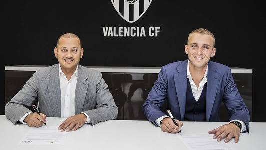 Cillessen a fost transferat de FC Barcelona la Valencia. Portarul a semnat un contract pe patru sezoane