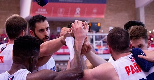Şase jucători vor continua la campioana la baschet masculin CSM Oradea, care va juca şi în Basketball Champions League