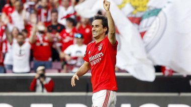 Atacantul brazilian Jonas (Benfica) se retrage din activitate la 35 de ani
