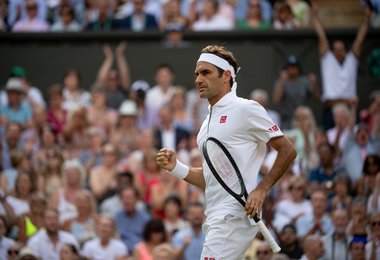 Roger Federer l-a învins pe Rafael Nadal şi s-a calificat în finala turneului de la Wimbledon