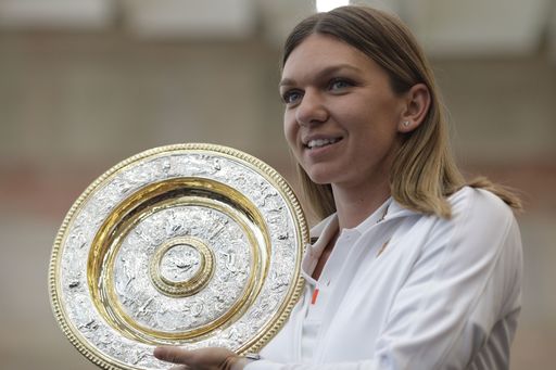 Simona Halep a revenit în România după ce a câştigat turneul de la Wimbledon. FOTO