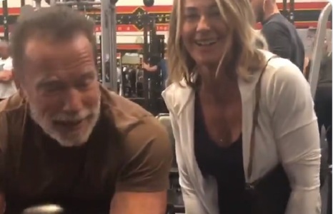Nadia Comăneci, alături de Arnold Schwarzenegger la împlinirea a 43 de ani de la primul 10 din istoria gimnasticii. VIDEO