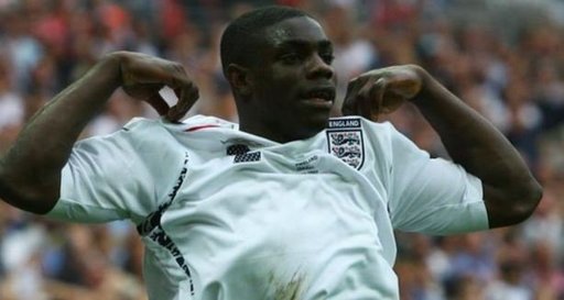 Micah Richards, fost jucător la Manchester City şi Aston Villa, se retrage din activitate la 31 de ani