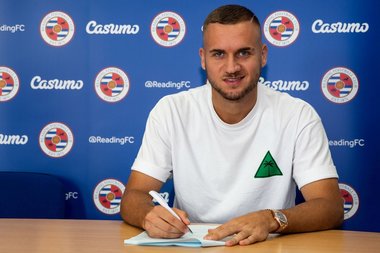 George Puşcaş a semnat cu Reading pe cinci sezoane