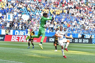 Universitatea Craiova a pierdut cu 0-2 prima manşă cu AEK Atena, din turul trei preliminar al Ligii Europa
