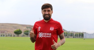 Paul Papp a semnat din nou cu Sivasspor