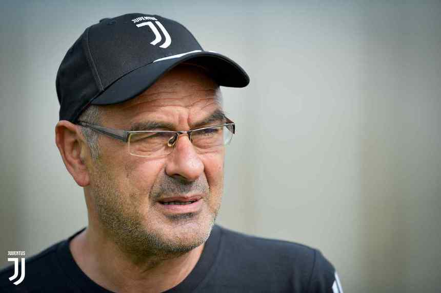 Maurizio Sarri nu va fi pe banca echipei Juventus la meciurile cu Parma şi Napoli