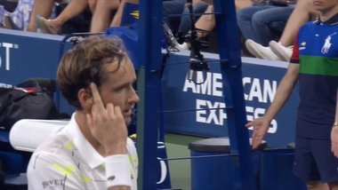 Danil Medvedev, amendat cu 9.000 de dolari pentru comportament nesportiv şi gesturi obscene, la US Open