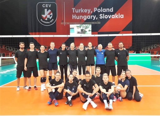 Naţionala de volei feminin a ratat calificarea în sferturile de finală ale Campionatului European