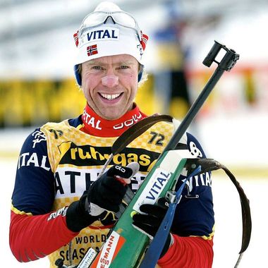 Biatlonistul Halvard Hanevold, triplu campion olimpic şi cvintuplul campion mondial, decedat la 49 de ani, în circumstanţe necunoscute