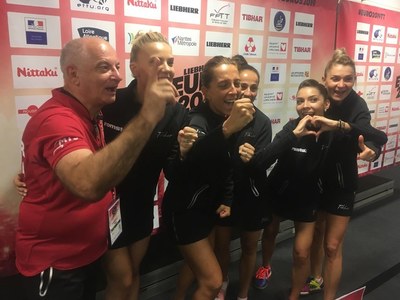 Echipa feminină a României a câştigat a doua oară consecutiv titlul european la tenis de masă