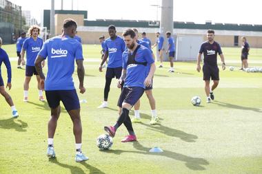 Lionel Messi face parte din lotul echipei FC Barcelona la meciul cu Borussia Dortmund