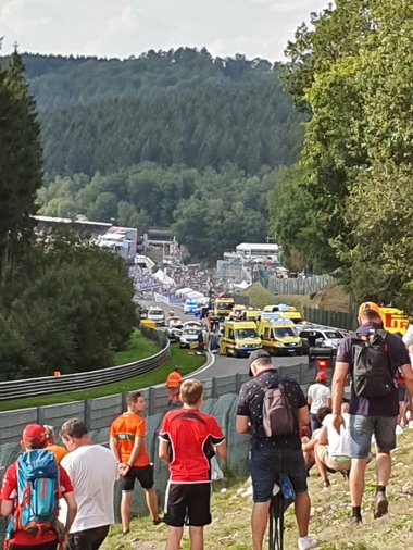 Pilotul Juan Manuel Correa, operat timp de 17 ore. Medicii sunt optimişti că i-au salvat piciorul drept