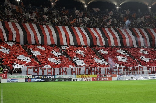 UPDATE - FCSB - Dinamo, scor 1-1, în derbiul Ligii I, marcat de incidente / Scandări rasiste ale galeriei dinamoviste/ Nistor: Dinamo trebuia să primească un penalti/Vintilă: Rezultatul este injust - FOTO