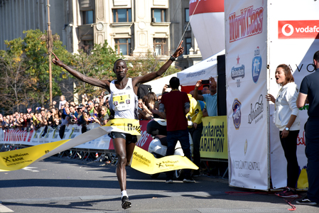 Record de cursă la maratonul Bucureşti, câştigat de Hosea Kipkemboi