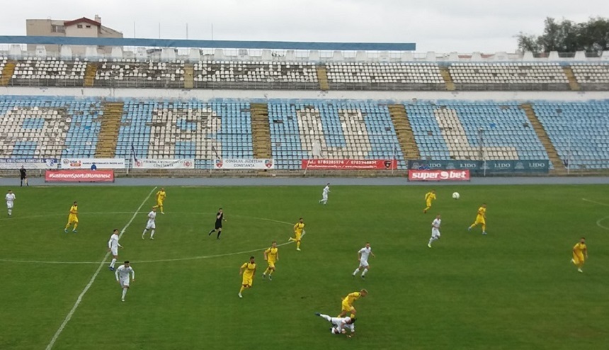 Liga II: Liderul CS Mioveni a fost învins de Farul, scor 2-0; FC Rapid, scor 0-0 cu Ripensia