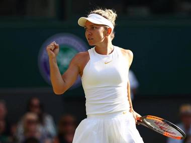 UPDATE - Simona Halep a câştigat primul duel cu Bianca Andreescu, scor 3-6, 7-6 (6), 6-3, la Turneul Campioanelor/ Halep: Mă bucur că am putut lupta contra unei fete mai tinere cu zece ani. Am auzit la mine în ţară că sunt cam bătrână
