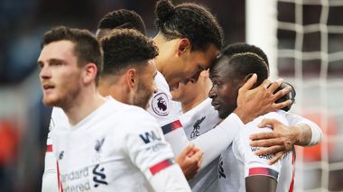 Premier League: Liverpool şi Manchester City, victorii cu 2-1 cu reveniri de la 0-1