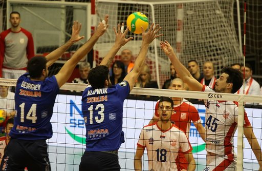 Arcada Galaţi a fost eliminată la setul de aur de Vojvodina Novi Sad, în turul doi al Ligii Campionilor la volei masculin